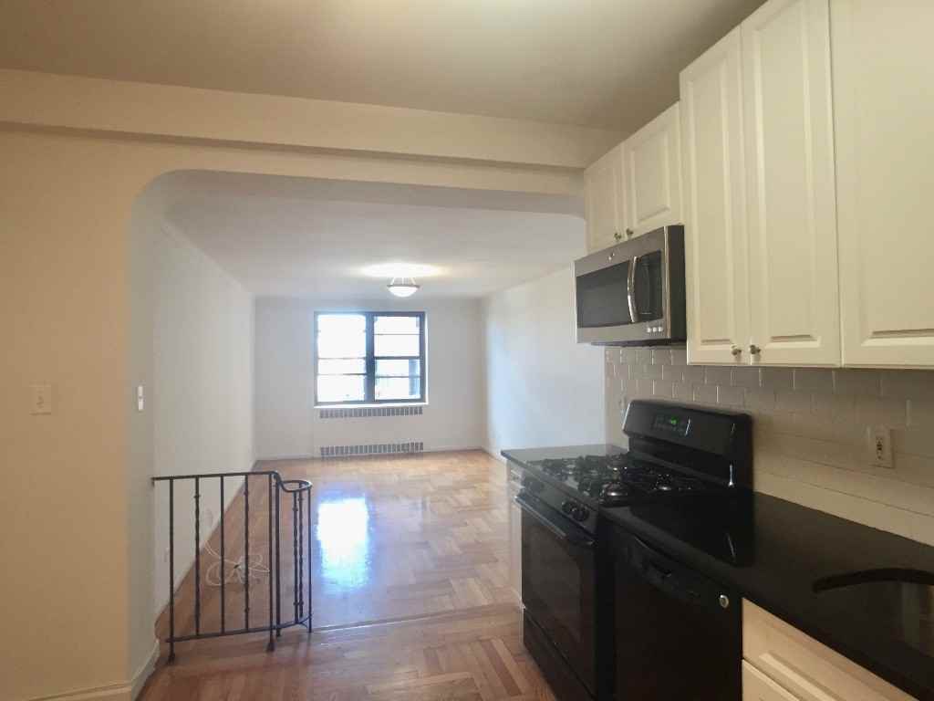 700 Fort Washington Ave #1I