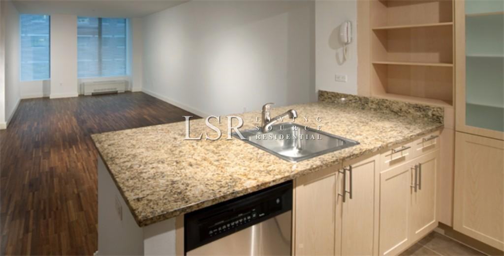 10 Hanover Square #10G