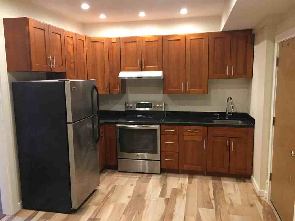 1615 Oakdale Avenue 1, San Francisco, CA 94124 Studio Apartment for