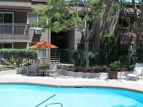 3375 Homestead Rd - Photo 3 of 16