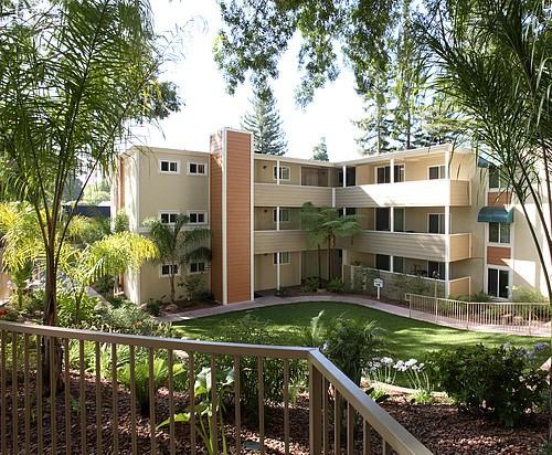 121 Massol Avenue - Photo 2 of 11