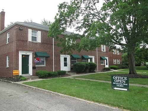 290 Mayfair Boulevard - Photo 3 of 3