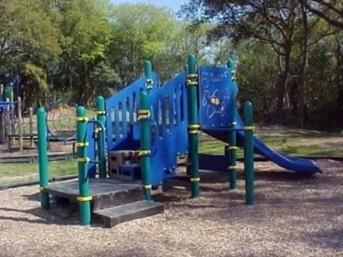 303 Russell Ave - Photo 2 of 33