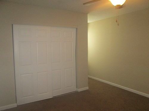 2201 Manhattan Blvd - Photo 4 of 27