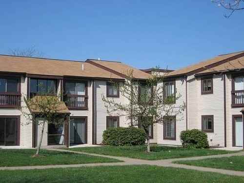 2000 Tall Trees Dr. - Photo 4 of 26