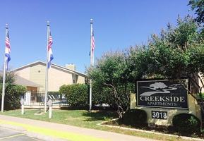 featured image of 3018 Knickerbocker Rd