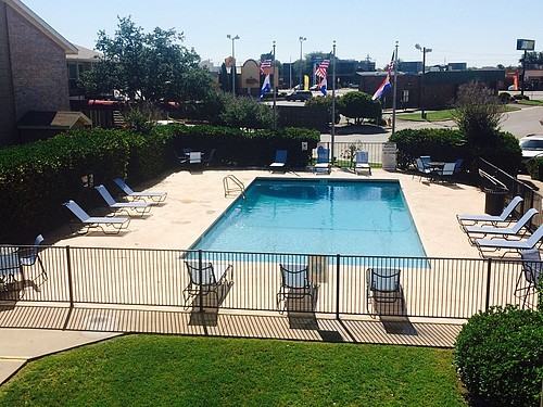 3018 Knickerbocker Rd. - Photo 3 of 13