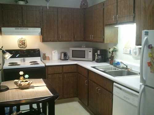 710 SW Fairlawn Road - Photo 2 of 6