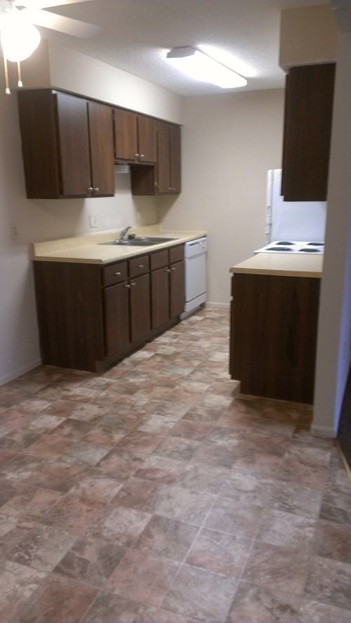 1425 South 55th Street - Photo 4 of 28