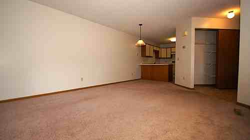 12400 Gettysburg Ave N - Photo 6 of 18