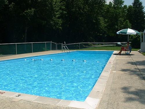 325 West Upper Ferry Road - Photo 2 of 12