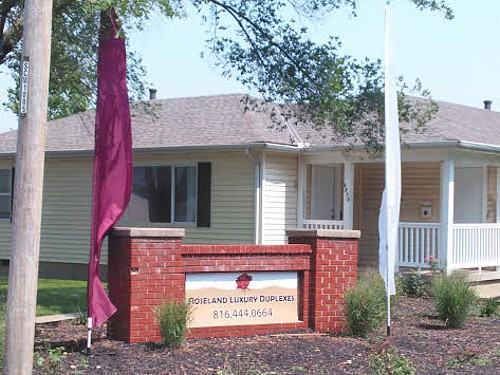 8838 Flora Avenue - Photo 2 of 25