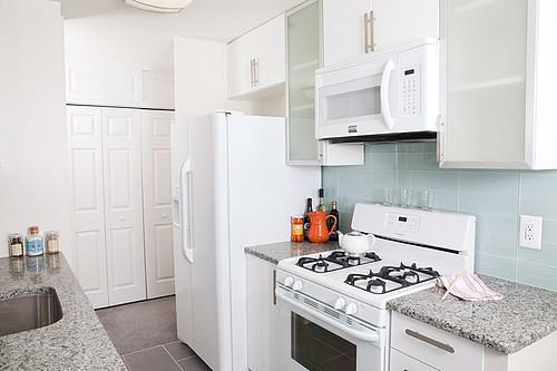 7949 Ridge Avenue - Photo 6 of 14