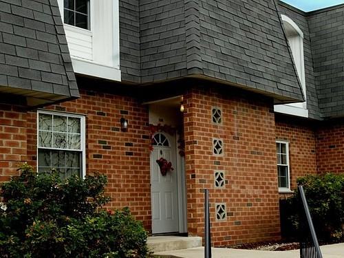 507 Sherwood Drive North - Photo 5 of 11