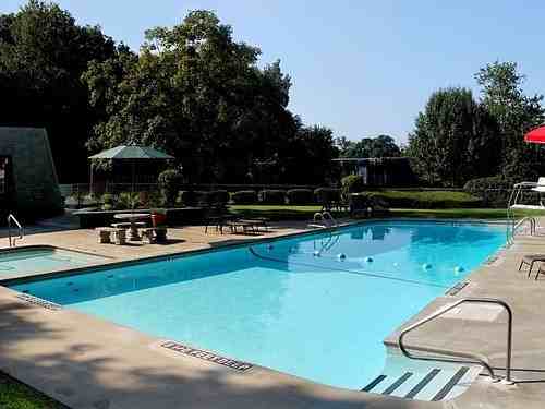 507 Sherwood Drive North - Photo 7 of 11