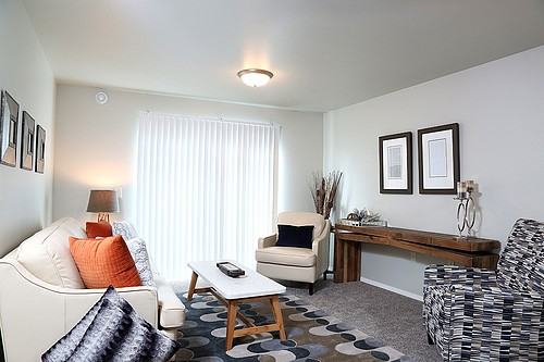 3807 N Potter Ave - Photo 5 of 9