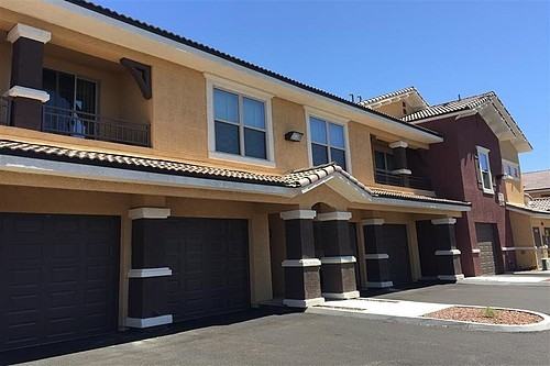 10695 Dean Martin Drive - Photo 3 of 19