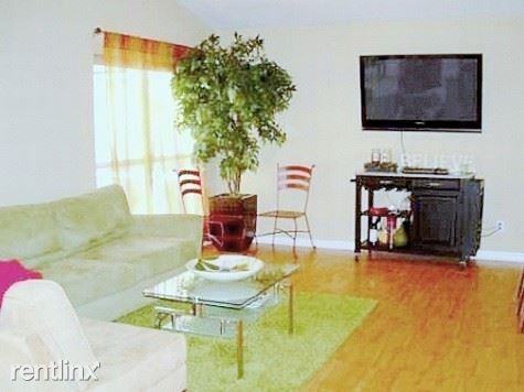 4420 Ave Cannes - Photo 3 of 10