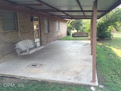 604 W Creek St - Photo 3 of 15