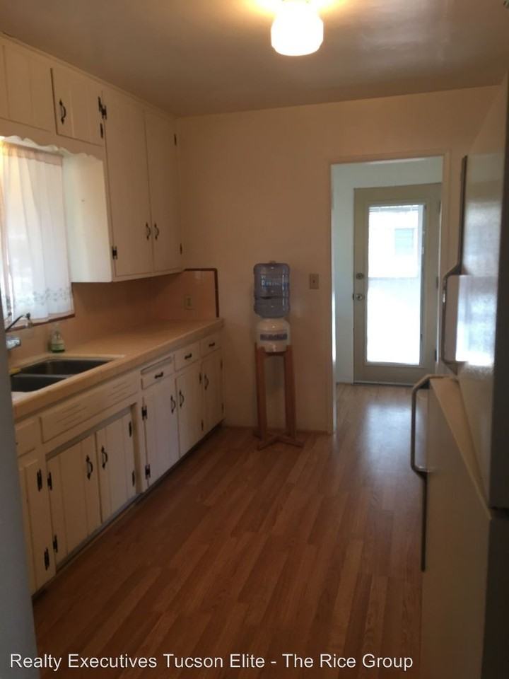 6259 E 2nd St - Photo 3 of 14