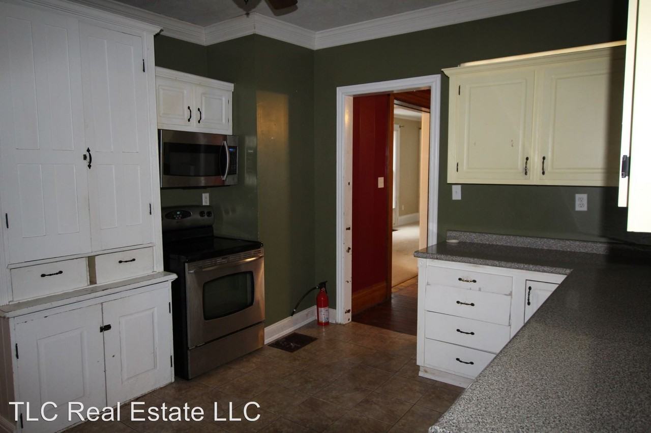 219 N James St - Photo 3 of 19