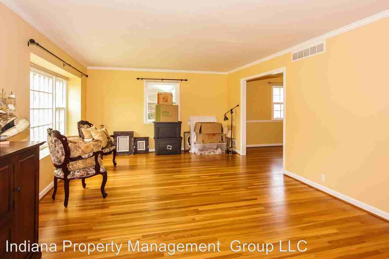 6835 Creekside Ln - Photo 3 of 21