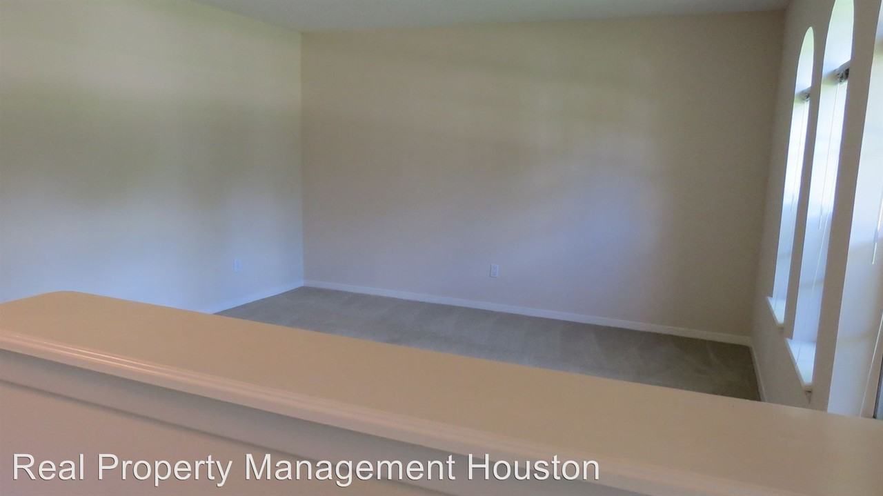 15806 Congo Ln - Photo 2 of 17