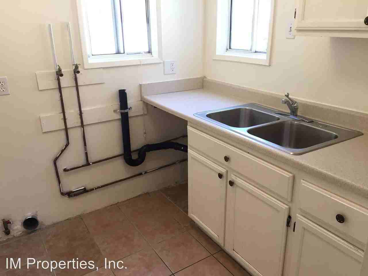 3221 Encinal Ave - Photo 2 of 19