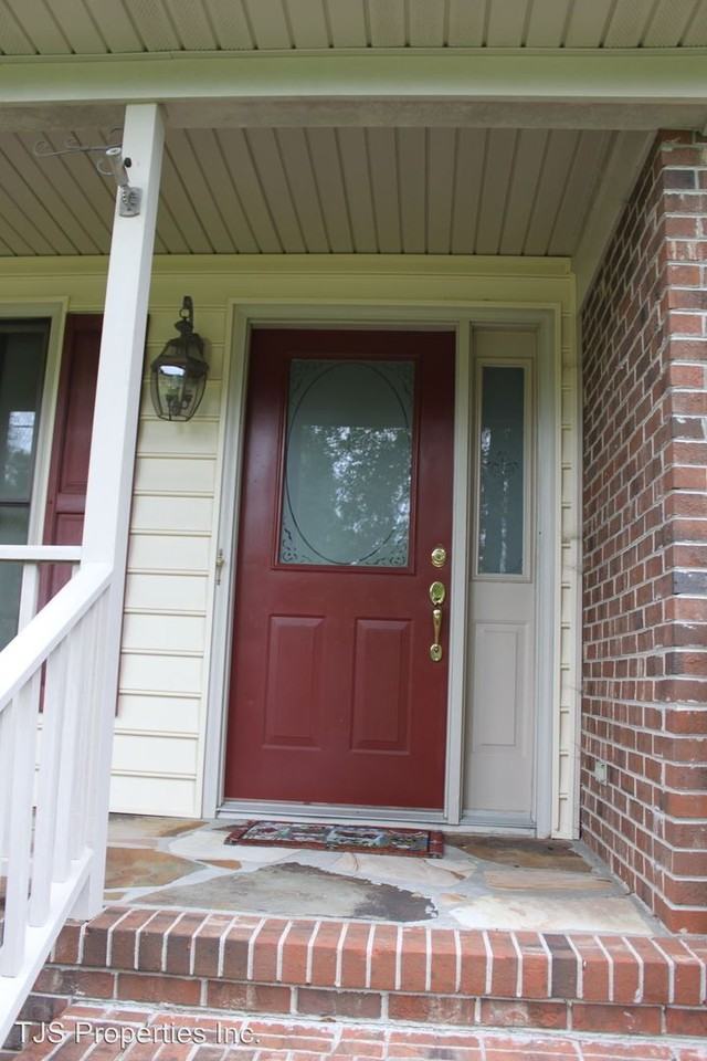 1106 Basil Dr - Photo 3 of 21