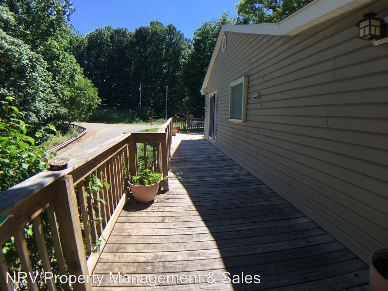 800 Mt Pleasant Rd - Photo 3 of 19