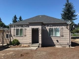 216 Alder St NE - Photo 2 of 3