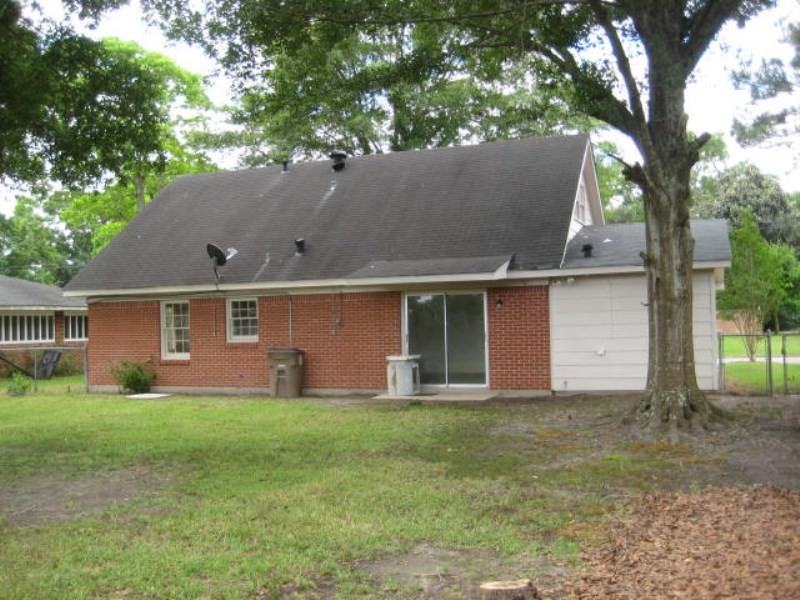 3606 Heritage Dr N - Photo 2 of 10