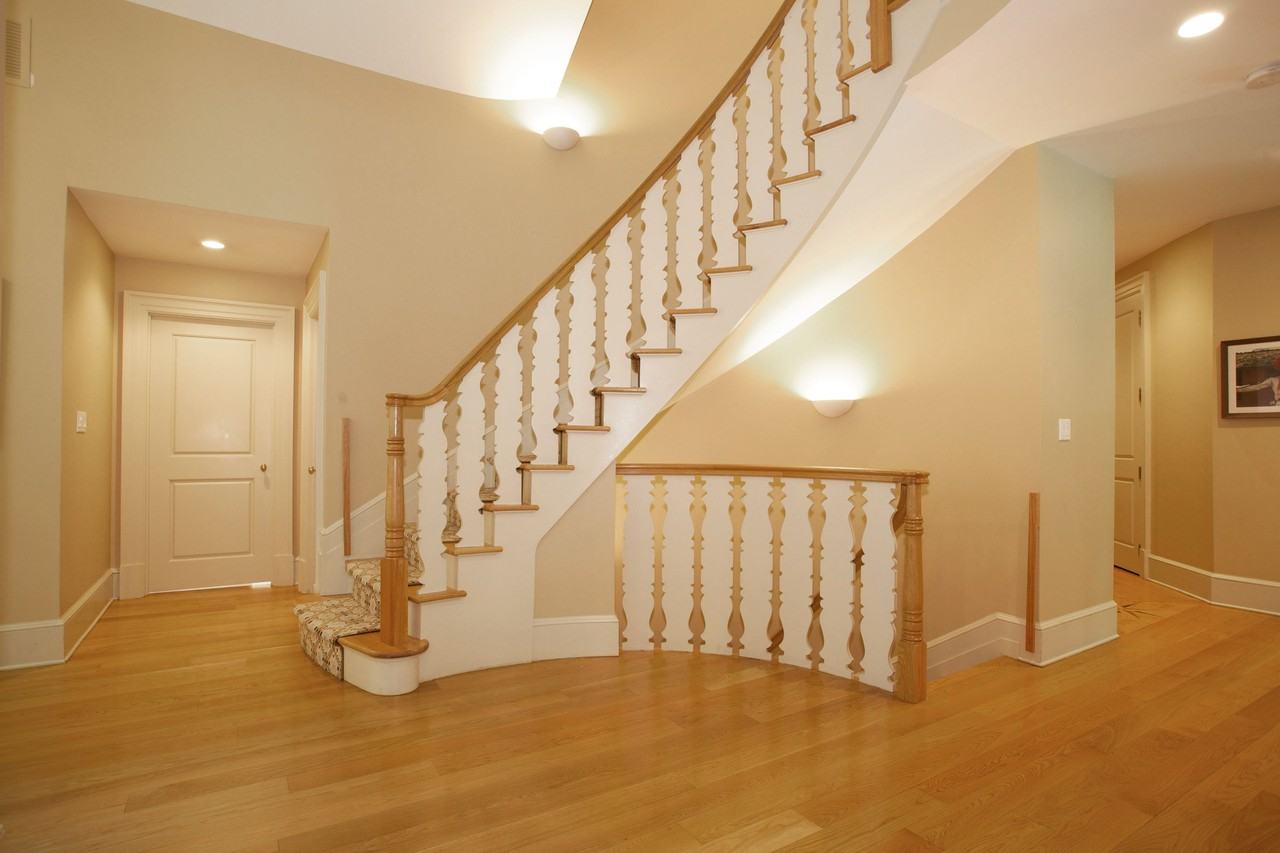 4 Duck Pond Rd - Photo 3 of 27