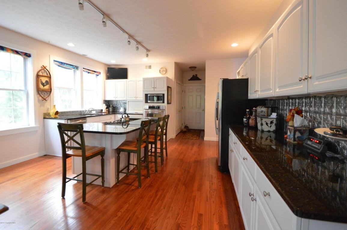 139 Birch Cliff Rd - Photo 3 of 41