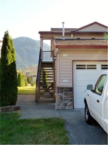 1121 Wacomac - Photo 2 of 8