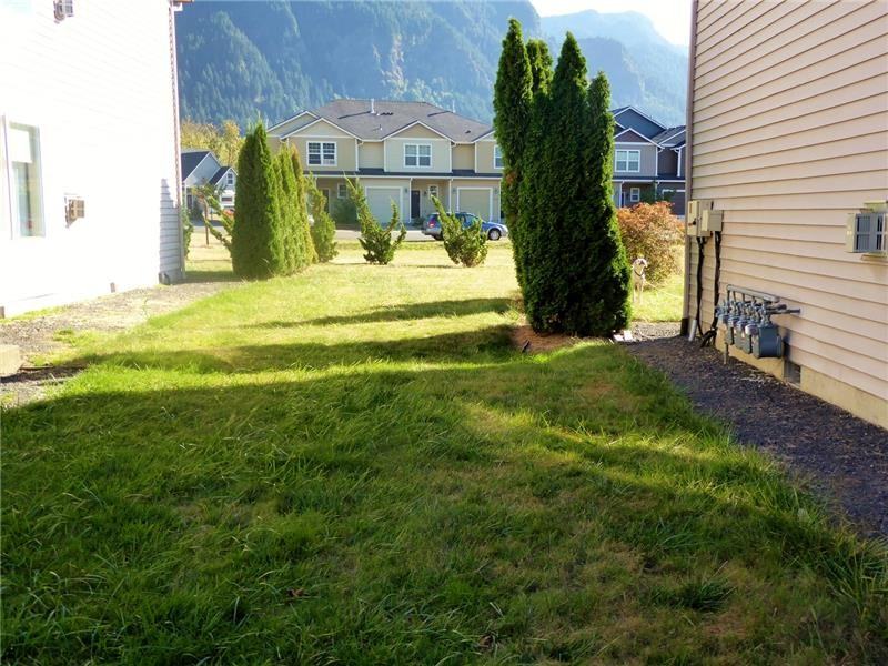 1121 Wacomac - Photo 3 of 8