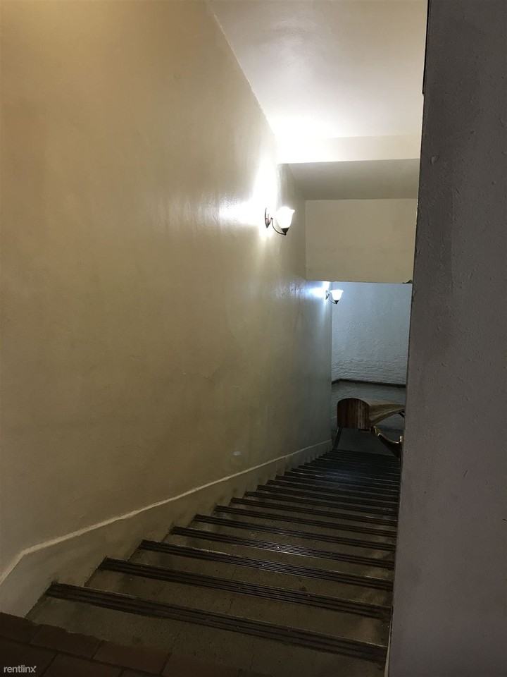 San Pedro Plaza - This Are Offices Only - Photo 3 of 14