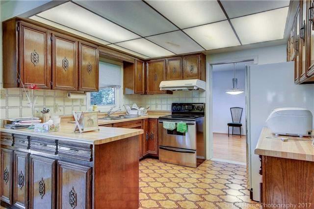 10 Sparwood Court - Photo 3 of 10