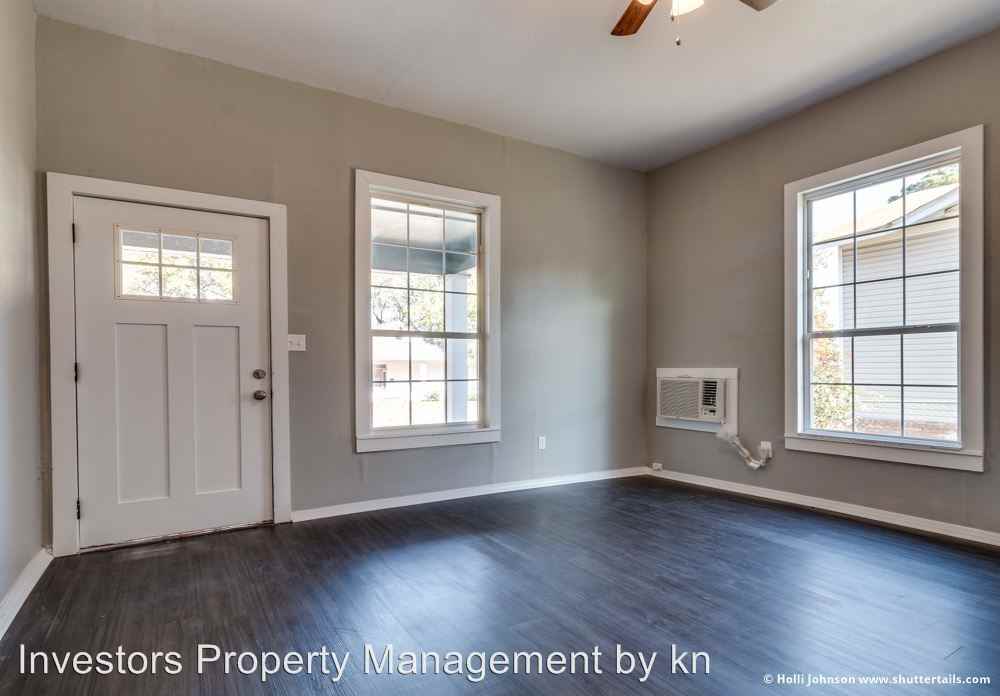 2908 and 2910Tilles Ave - Photo 2 of 9