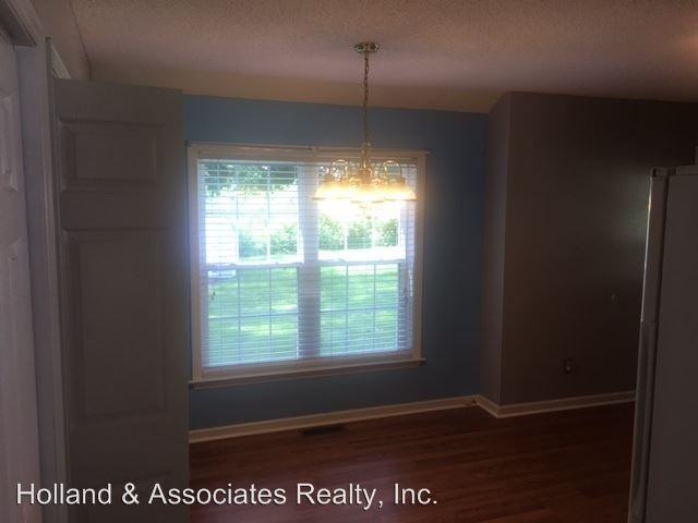1806 Park Cir - Photo 3 of 9