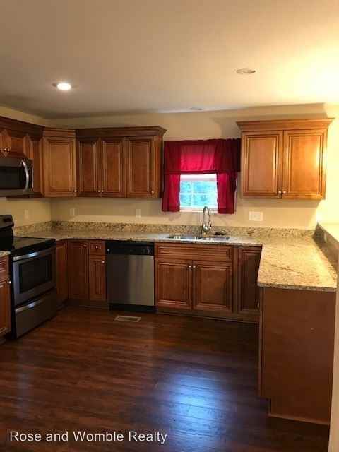 6455 Horton Cir - Photo 3 of 12