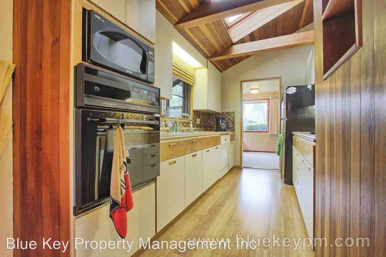1617 NW Sluman Rd - Photo 2 of 14