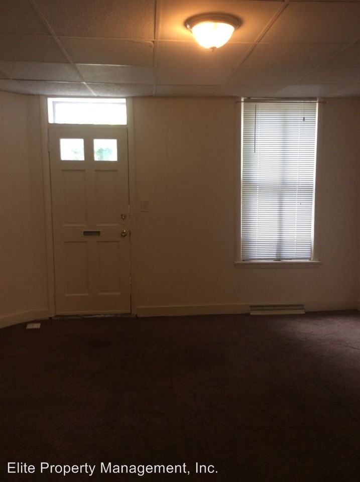 340 S Pershing Ave - Photo 3 of 21