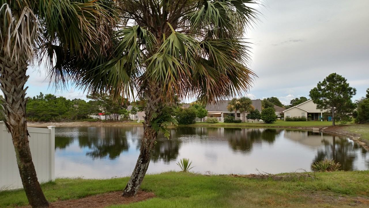 222 Biltmore Pl - Photo 2 of 18