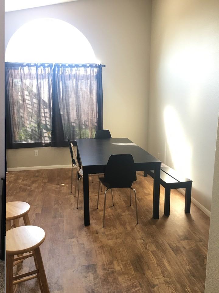 40112 Ravenwood Dr - Photo 3 of 14