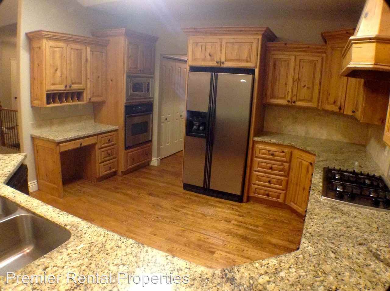 652 Eaglewood Dr - Photo 3 of 18