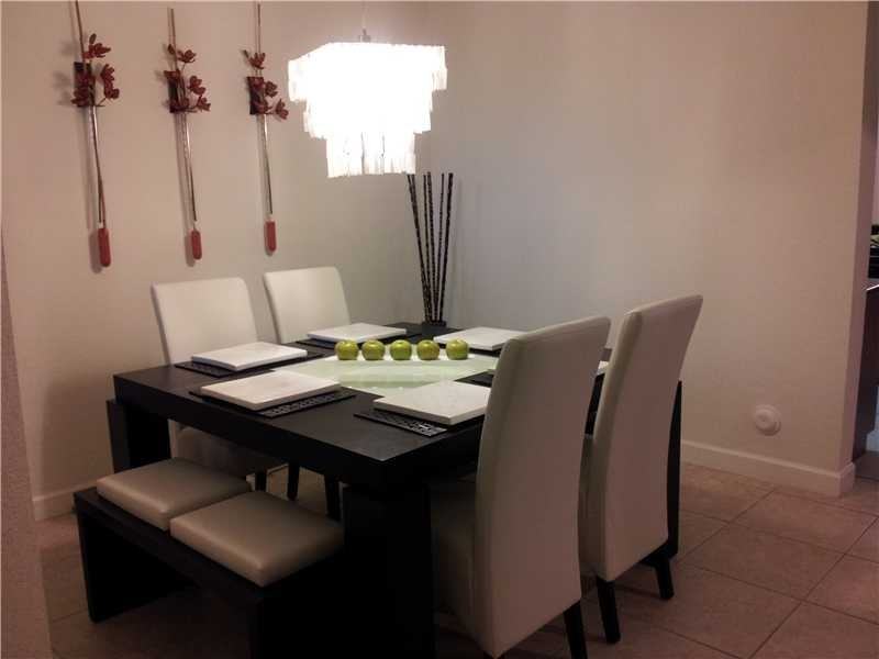 8113 Northwest 114th Place - Photo 3 of 8