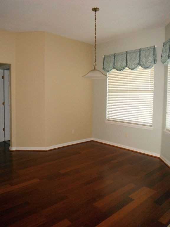 9618 Spring Lake Dr - Photo 2 of 9