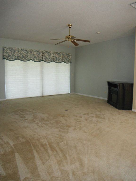 9618 Spring Lake Dr - Photo 3 of 9