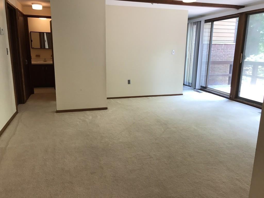 604 Old Stone Brook #4 - Photo 2 of 10